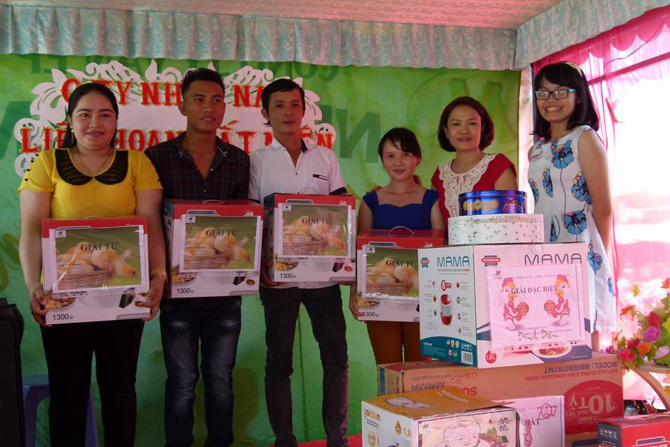 tiệc tất niên cuối năm