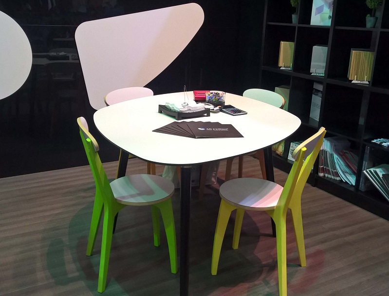 ghế uốn cong phủ laminate màu đẹp