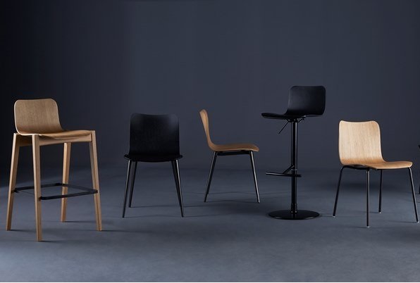 Đa dạng thiết kế các kiểu chân ghế trên một mẫu lưng ghế gỗ uốn cong