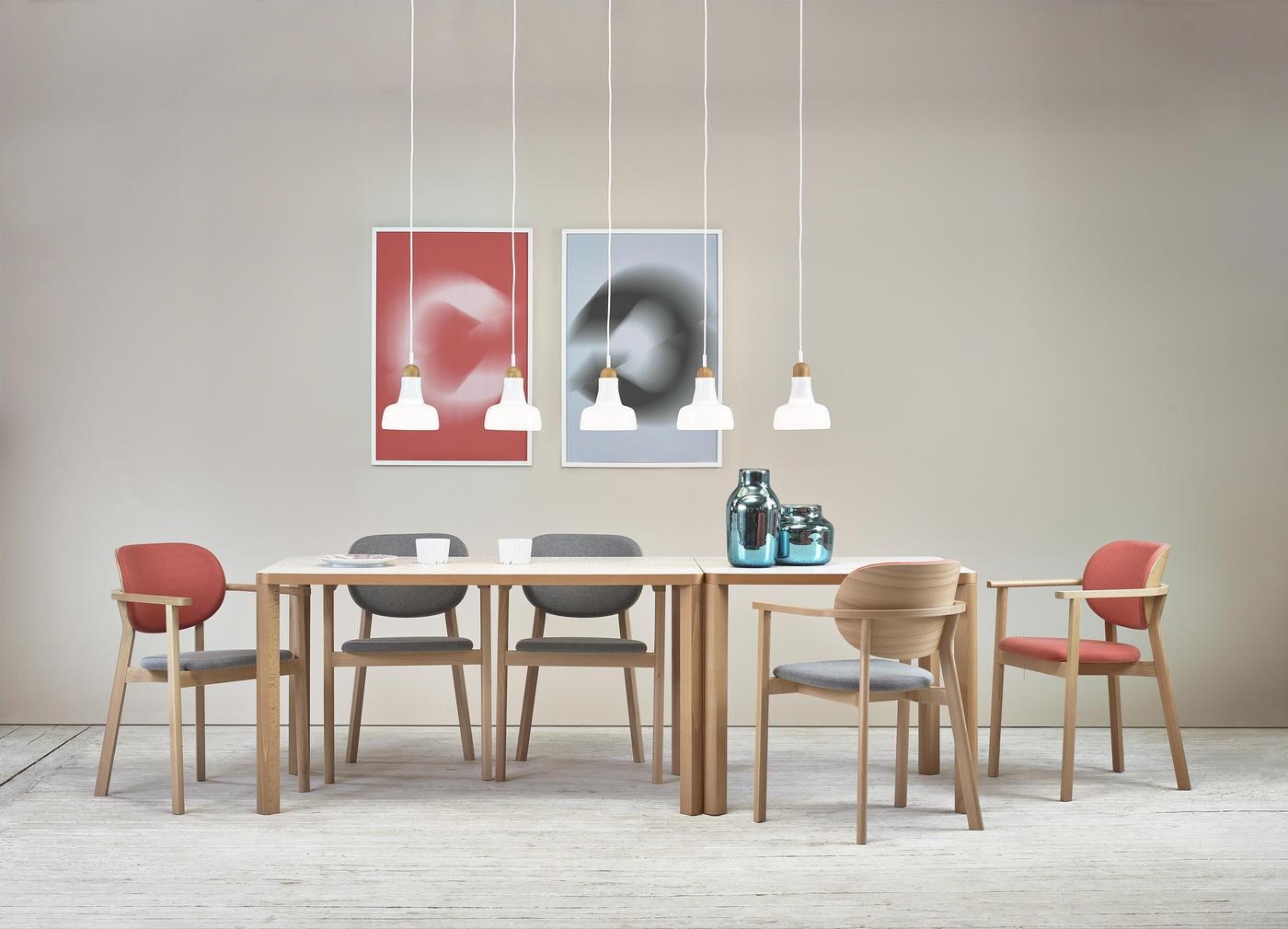 Giới thiệu mẫu ghế gỗ plywood bọc nệm với thiết kế thanh lịch theo phong cách Nhật