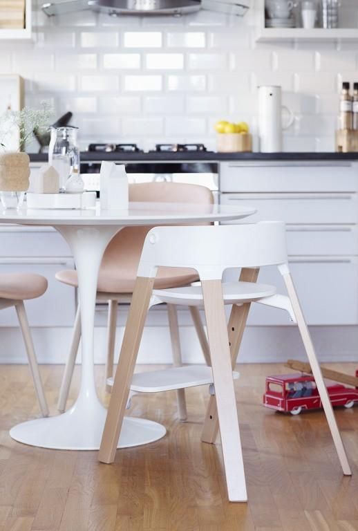 ghế trẻ em làm từ gỗ ván ép