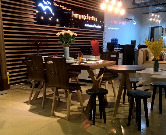 ghế uốn cong phủ veneer