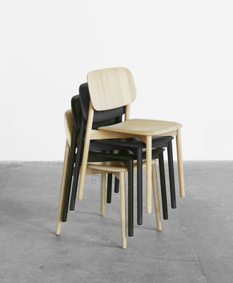 Sáng tạo và độc đáo trong thiết kế mẫu ghế ván ép dán veneer